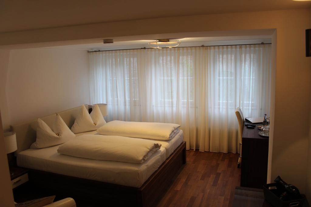 Hotel Schmales Haus Ουλμ Δωμάτιο φωτογραφία