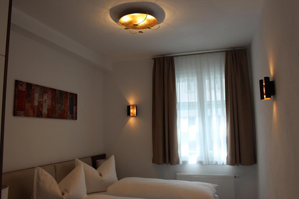 Hotel Schmales Haus Ουλμ Εξωτερικό φωτογραφία
